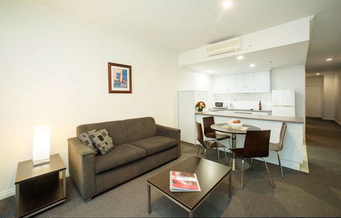Franklin Central Apartments - Accommodation Main Beach 3