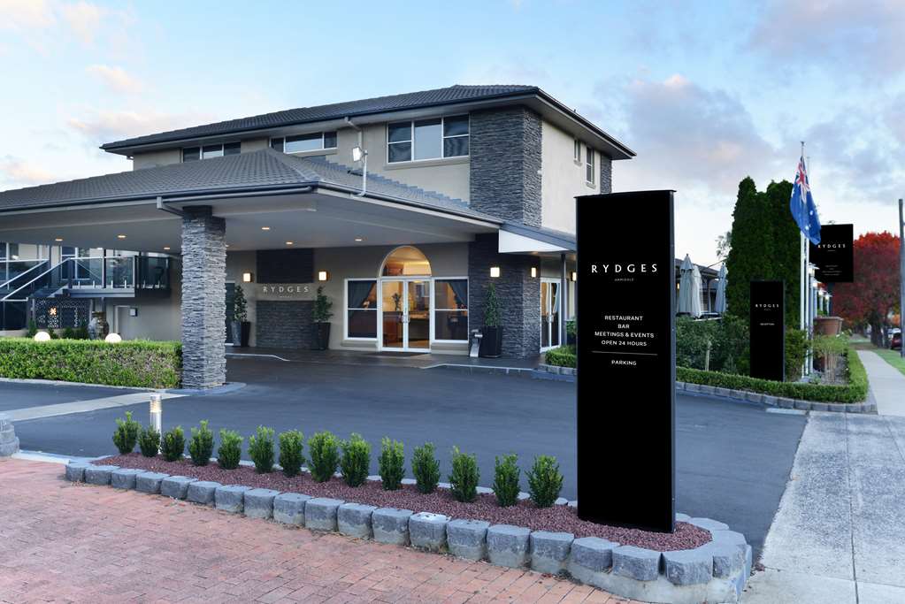 Armidale NSW Accommodation Main Beach
