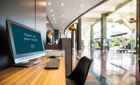 Holiday Inn Sydney Airport - Accommodation Main Beach 4