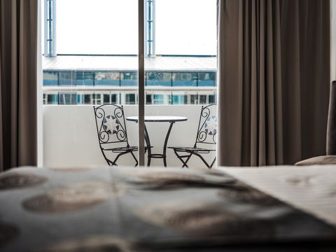 Salamanca Suites - Accommodation Main Beach 10