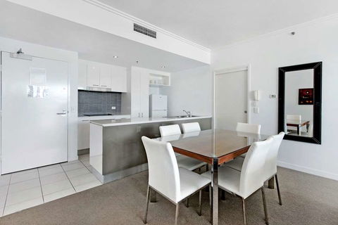 ULTIQA Freshwater Point Resort - Accommodation Main Beach 7