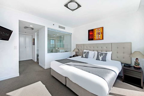ULTIQA Freshwater Point Resort - Accommodation Main Beach 10