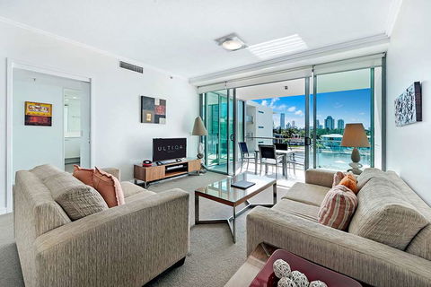 ULTIQA Freshwater Point Resort - Accommodation Main Beach 17