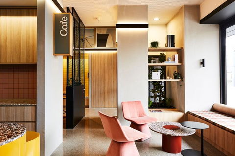 Lanbruk Apartment Hotel-Richomnd Hill - Accommodation Main Beach 2