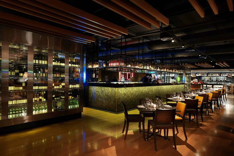 QT Canberra - Accommodation Main Beach 10