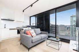 Saint Domain Serviced Apartments - Accommodation Main Beach 6
