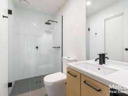 Saint Domain Serviced Apartments - Accommodation Main Beach 7