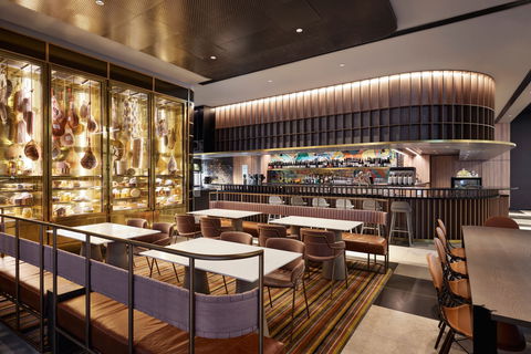 W Melbourne - Accommodation Main Beach 6