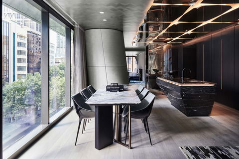 W Melbourne - Accommodation Main Beach 11
