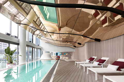 W Melbourne - Accommodation Main Beach 14