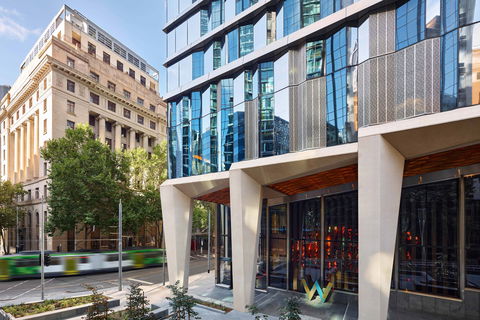 W Melbourne - Accommodation Main Beach 16