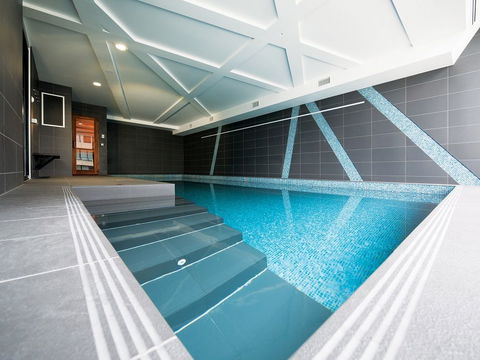 WRAP On Southbank - Accommodation Main Beach 3