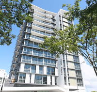 Alex Perry Hotel and Apartments - Accommodation Main Beach