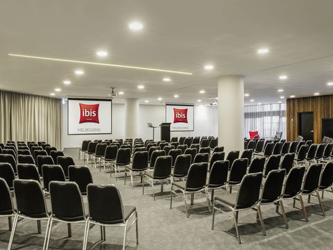 Ibis Hotel - Accommodation Main Beach 11