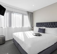 Meriton Suites Kent Street - Accommodation Main Beach