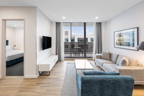 Meriton Suites Sydney Airport - Accommodation Main Beach 13