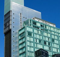 Meriton Suites World Tower - Accommodation Main Beach