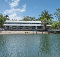 Caribbean Noosa - Accommodation Main Beach