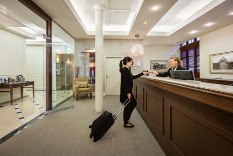 Launceston Central Apartments - Accommodation Main Beach 1