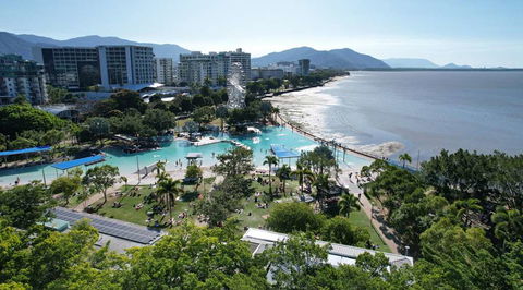 Pacific Hotel Cairns - Accommodation Main Beach 0