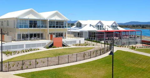 York Cove - Accommodation Main Beach 0