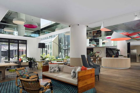 QT Gold Coast - Accommodation Main Beach 2