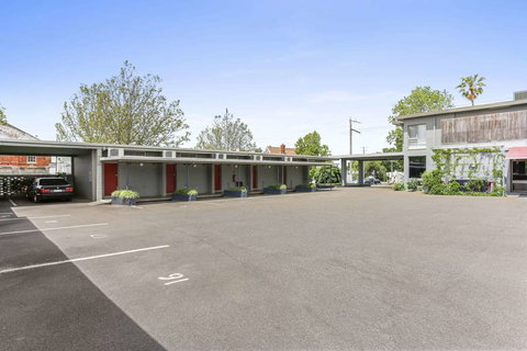 Comfort Inn Botanical - Accommodation Main Beach 2
