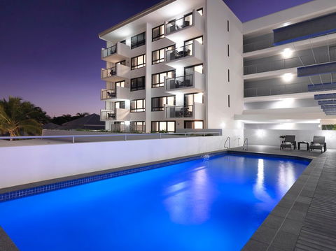 Oaks Carlyle - Accommodation Main Beach 1