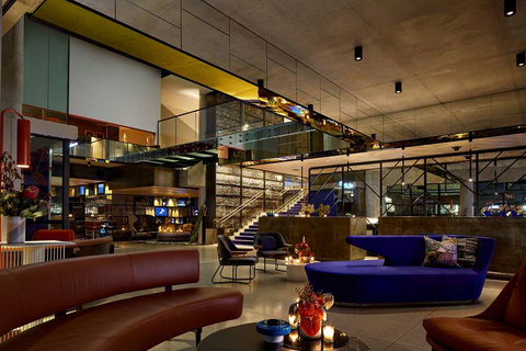 QT Melbourne - Accommodation Main Beach 2