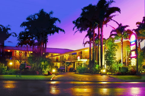 Sapphire Waters Motor Inn - Accommodation Main Beach 1