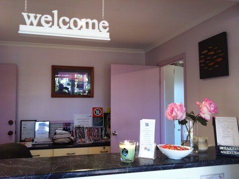 Sapphire Waters Motor Inn - Accommodation Main Beach 2