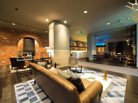 WRAP On Southbank - Accommodation Main Beach 1