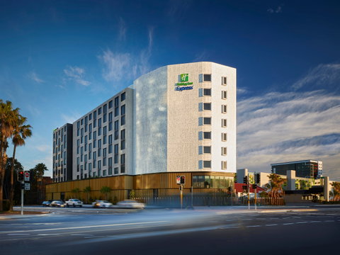 Holiday Inn Express Sydney Airport - Accommodation Main Beach 2
