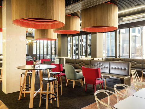 Ibis Adelaide - Accommodation Main Beach 2