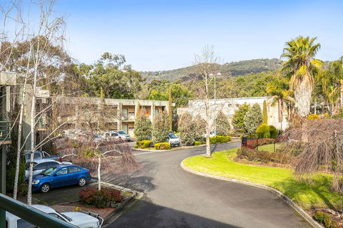 York On Lilydale Resort - Accommodation Main Beach 2