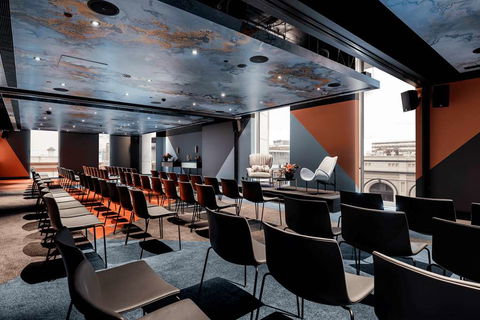 QT Perth - Accommodation Main Beach 11