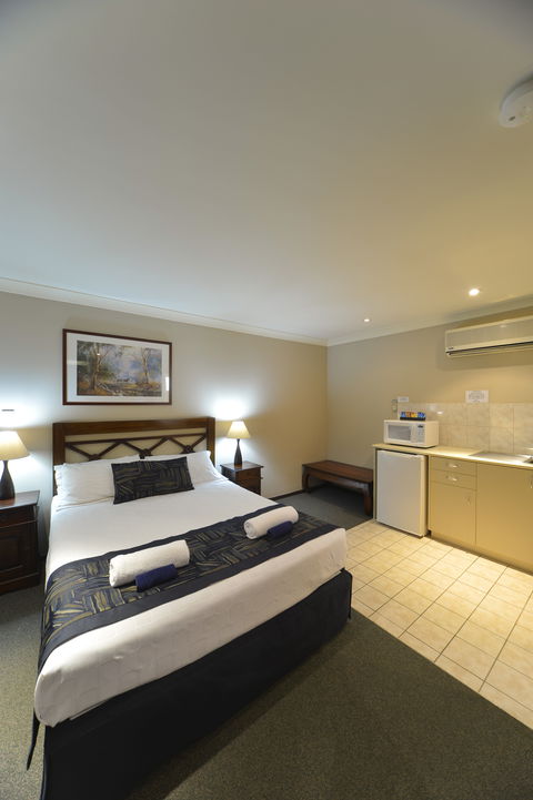 Wattle Grove Motel - Accommodation Main Beach 2