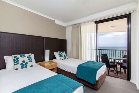 Mantra Coolangatta Beach - Accommodation Main Beach 5