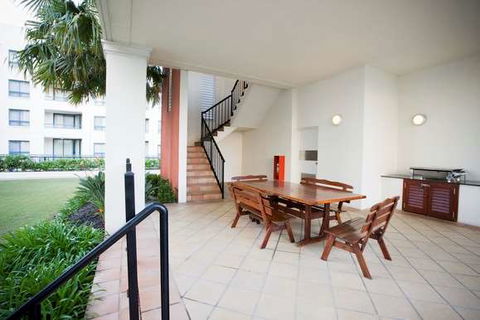 Mantra Coolangatta Beach - Accommodation Main Beach 13