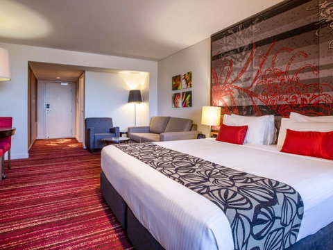 Mantra Gladstone - Accommodation Main Beach 6