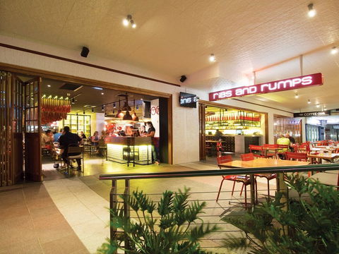 Oaks Grand Gladstone - Accommodation Main Beach 3