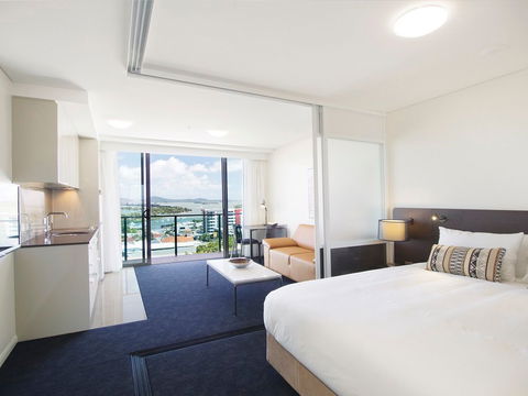 Oaks Grand Gladstone - Accommodation Main Beach 4