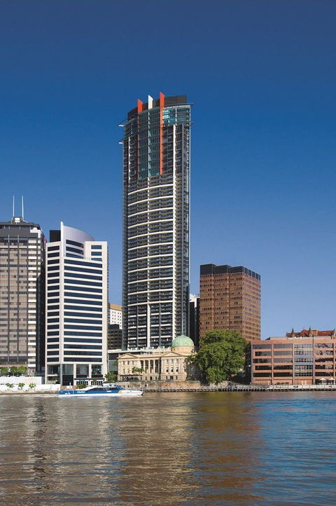 Oaks Aurora - Accommodation Main Beach 0