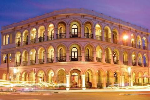 Largs Pier Hotel - Accommodation Main Beach 0