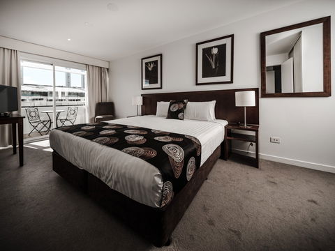 Salamanca Suites - Accommodation Main Beach 2