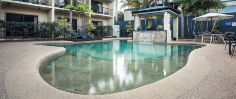 Coral Cay Resort - Accommodation Main Beach 0