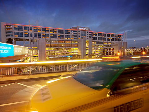 PARKROYAL Melbourne Airport - Accommodation Main Beach 0