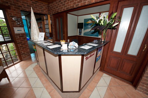 Admiral Motor Inn - Accommodation Main Beach 1