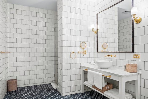 Halcyon House - Accommodation Main Beach 17