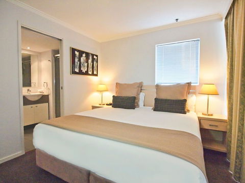 Oaks Lexicon Apartment Hotel - Accommodation Main Beach 2
